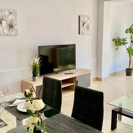 Sand Club Apartment *